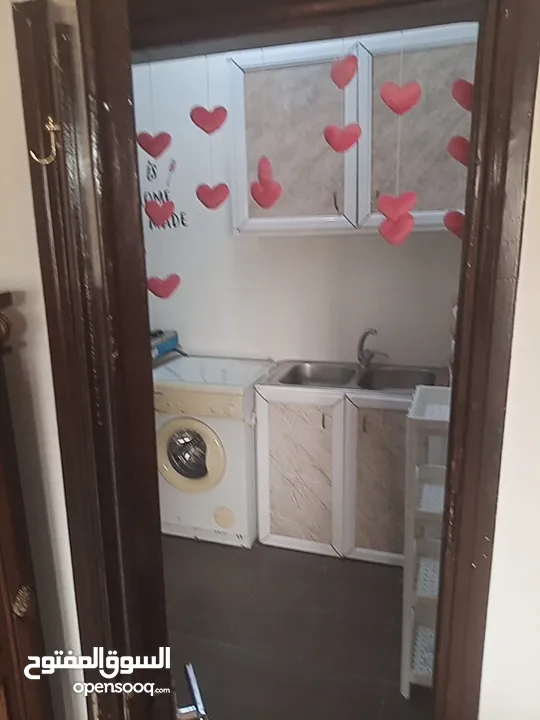 طابقين و ما يعلوه للبيع من ضمن عمارة سكنية