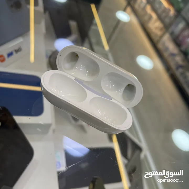 Airpods Pro 2 USB C USED / ايربودز برو 2 تايب سي مستخدمة بحال الوكالة تماماً