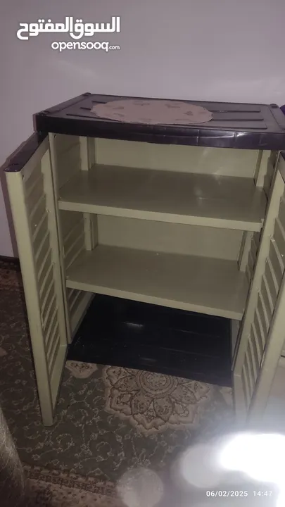 خزانة سامبا نظيفة ولا فيها كسر