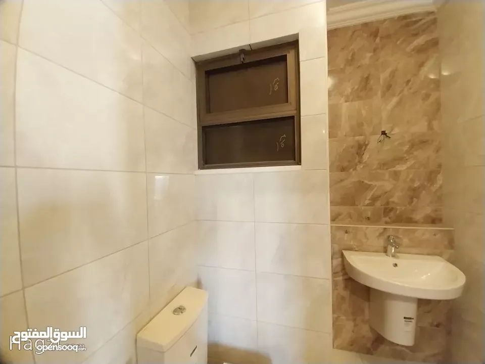 شقة طابق ثالث مع روف للبيع في الدوار السابع ( Property ID : 30299 )