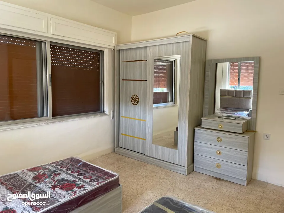Furnished 3 bedroom 2 bathroom Apartment in Al Rawnaq Area - شقة 3 غرف نوم 2 حمام في منطقة الرونق