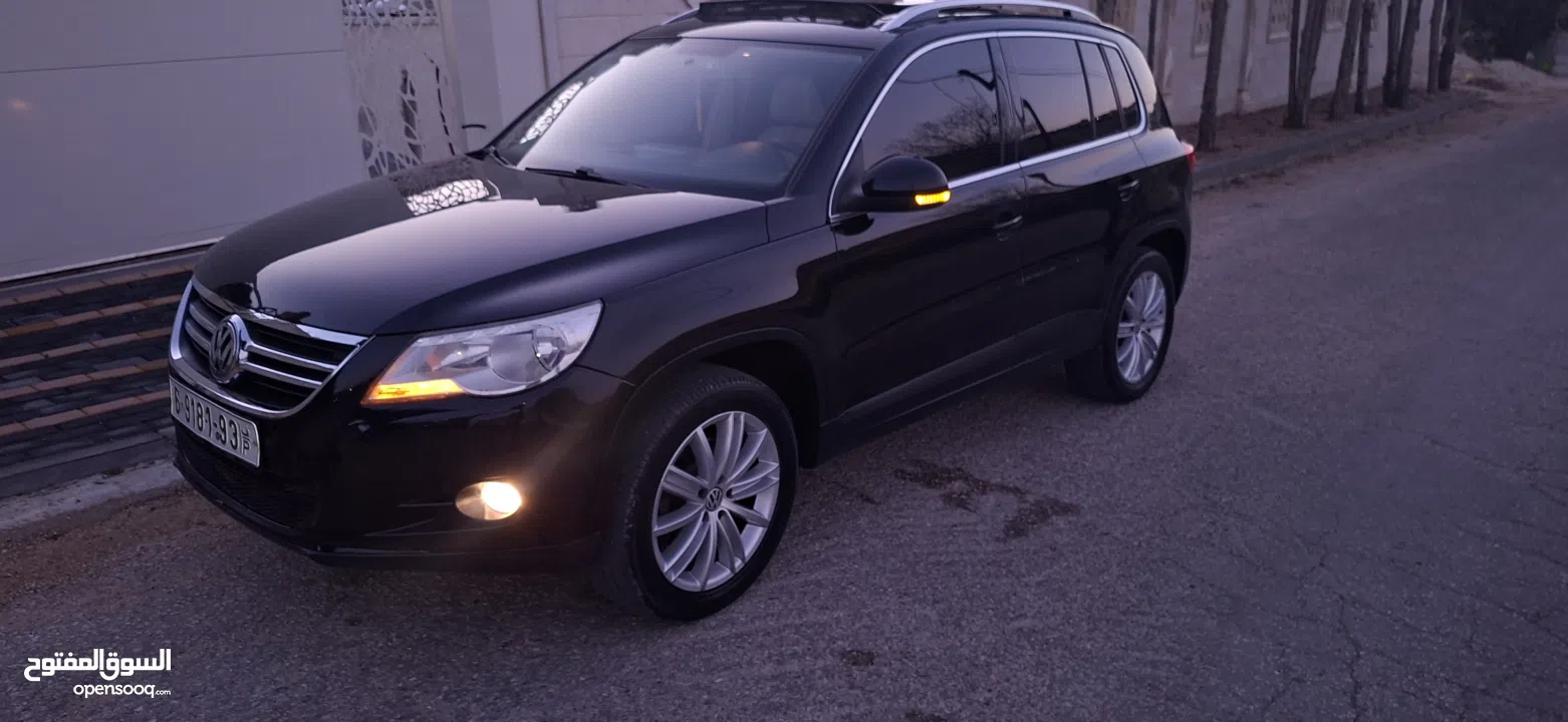 جيب تيجوان موديل 2010-اتومتيك-ماتور 2000تربوا -بنزين فل فل اضافات مع فتحة سقف بنوراما-فحص شركة ونخب