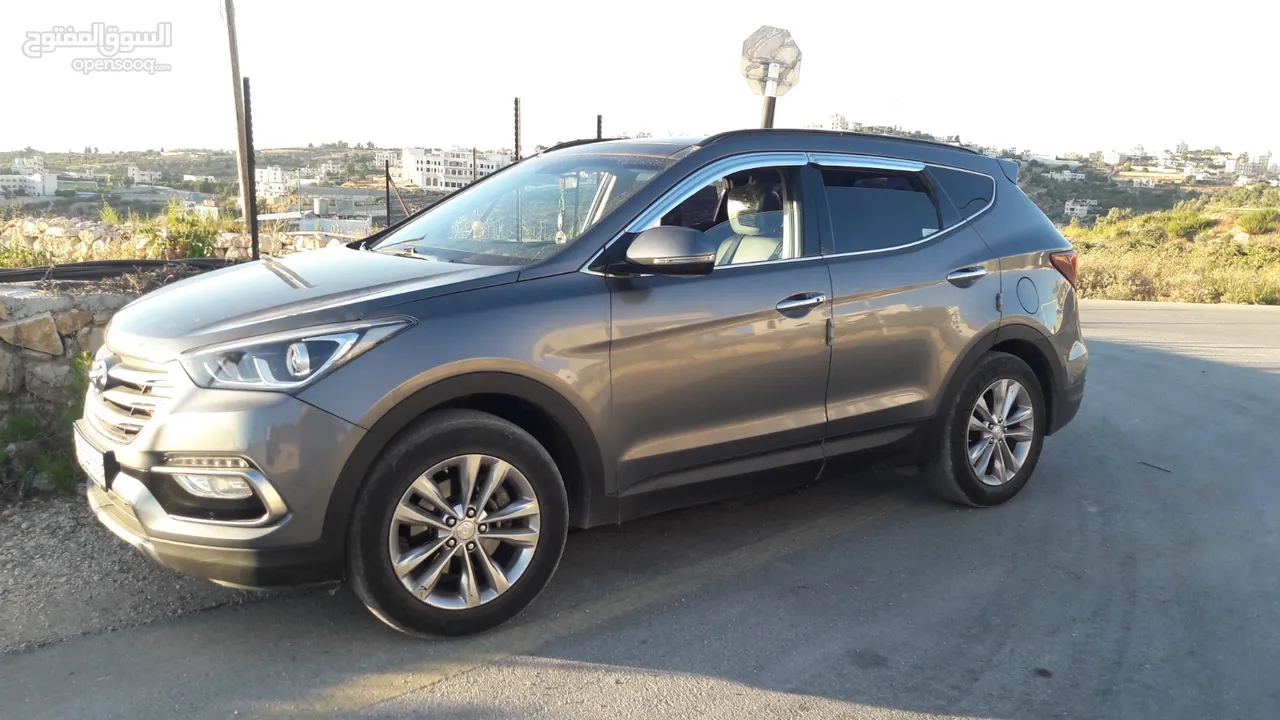 جيب هيونداي سانتفي للبيع