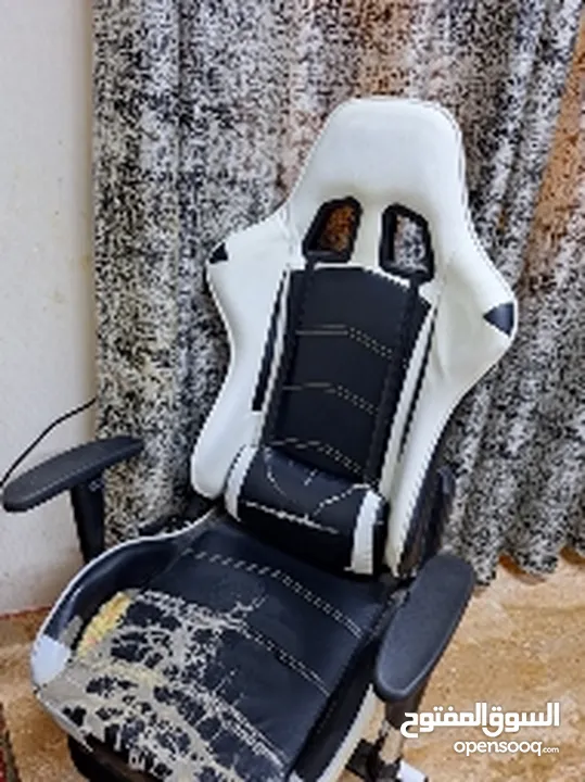 كرسي قيمنق مستعمل للبيع