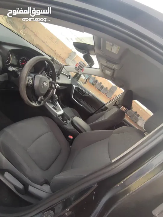 راف 4 2021 LE 4wd جات ذه اسبوع اتوماتيك ايصانص مافات ارقمت كاطعة 22000 الف كلم ا