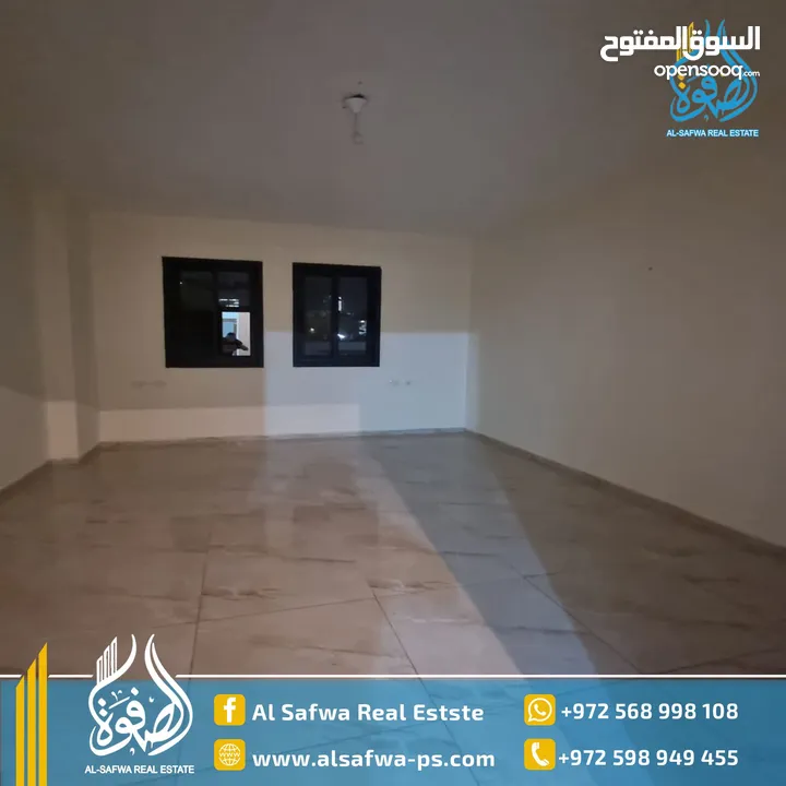 شقه مميزة للسكن غير مفروشه في ام الشرايط موقع مميز قرب مدرسة الإنجليزية دفع شهري