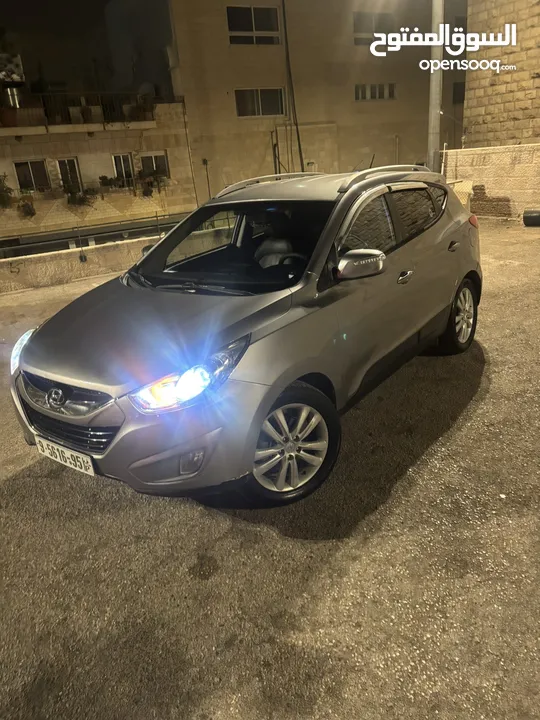 Hyundai tuscon