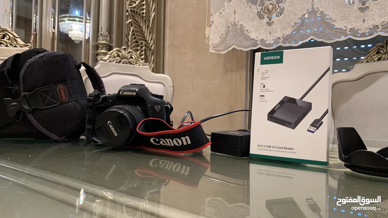 كاميرا Canon 7D مع كامل العده + Adapter للكمبيوتر مع عدسة 18-55lens السعر 280 قابل للتفاوض