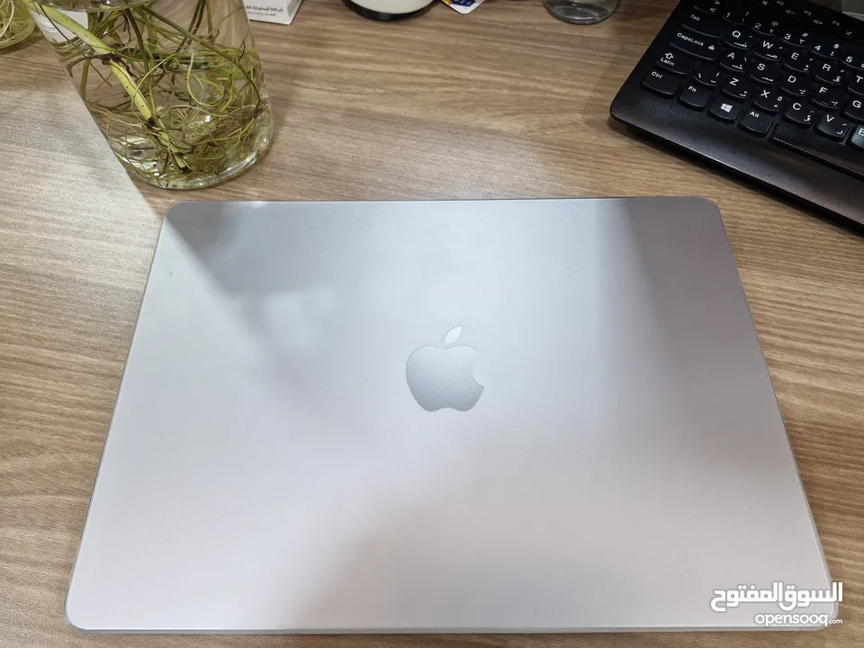 macbook air m2 13.6 inch