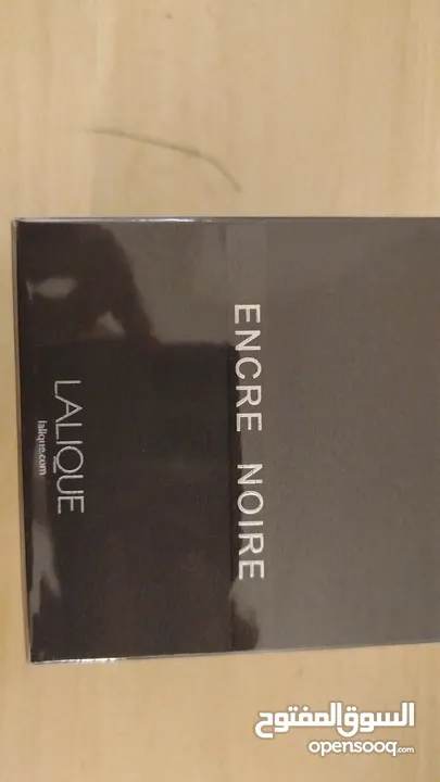 عطر فواح وجميل للرجال  Encre noire
