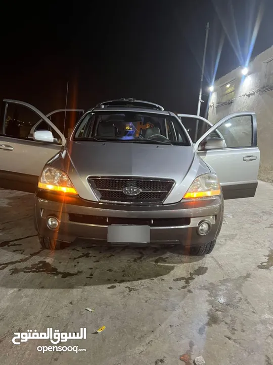 سيارة مش ناقصها شي