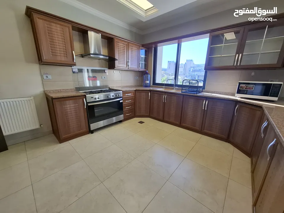 شقة شبه مفروشة للإيجار ( Property 43384 )-175083957