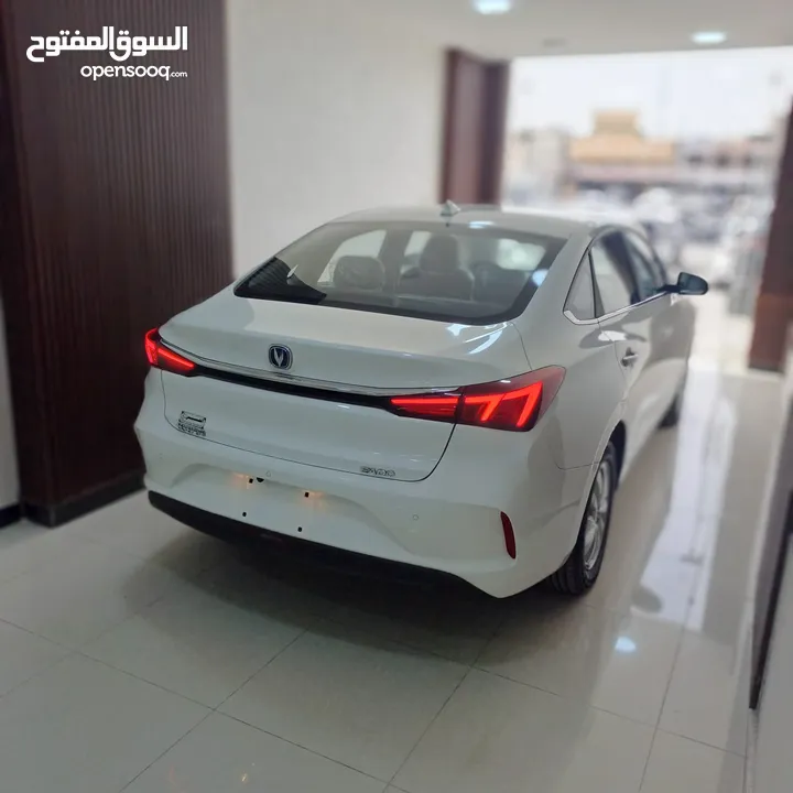 CHANGAN EADO 2023 ZERO كفاله 3 سنوات شاشه كمرات امامي + خلفي تقطع مسافة 400 km للبيع