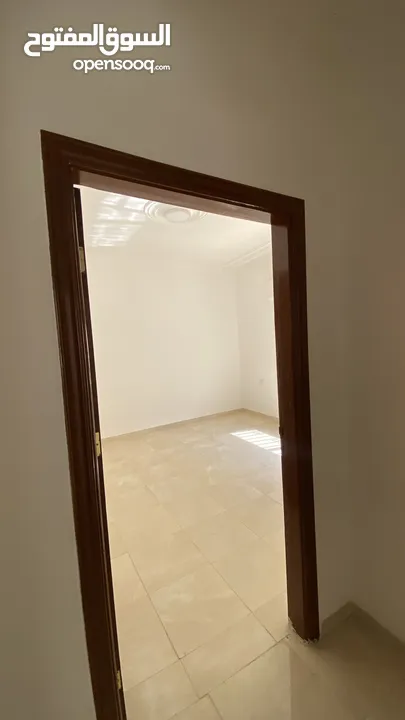 شقق سكنية او استثمارية جديدة لم تسكن للبيع في صويلح  120متر مع مطبخ امريكي راكب  من المالك مباشرة.