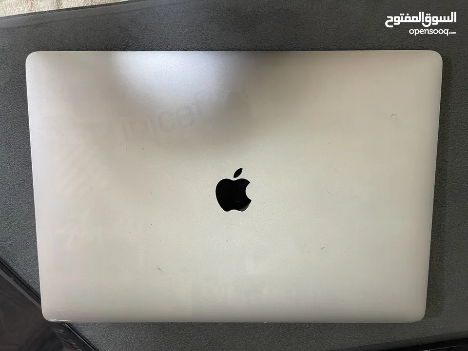 MacBook Pro 2018 مستعمل للبيع بسعر طري