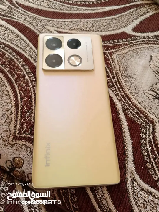 انفينكس نوت 40 برو الجهاز ولا خدش ما معه اغراض سعره 115 وانفنكس نوت 30 ولا خدش ما معه اغراض نهايته 7