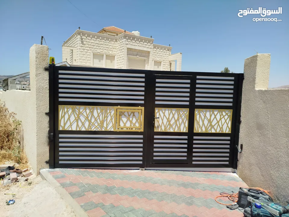 تفصيل ابواب سحرية و ديكورات بديل الخشب احدث التصاميم