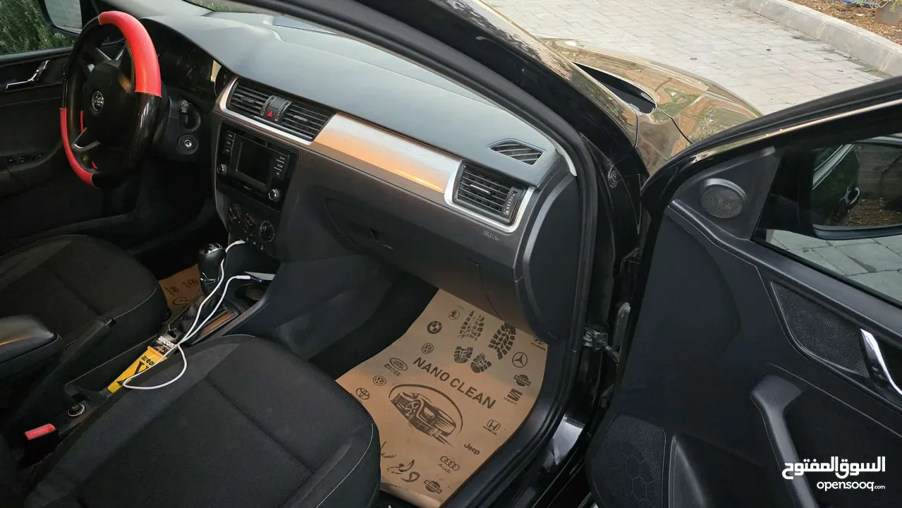 سكودا رابيد بحالة الوكالة ايد (0) ماتور 1400 بنزين تيربو احلا من الصور يطرح البركه لصاحب النصيب