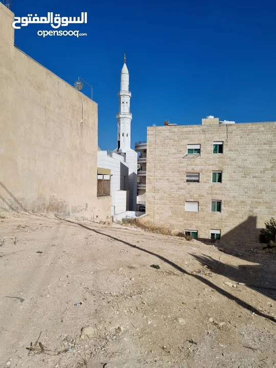 أرض سكنية مميزة للبيع في طبربور على شارعين – 250م2 قابلة للتفاوض