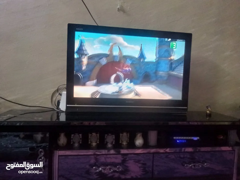 شاشه شارب 32 بوصه بحاله ممتازه وعلى الفحص