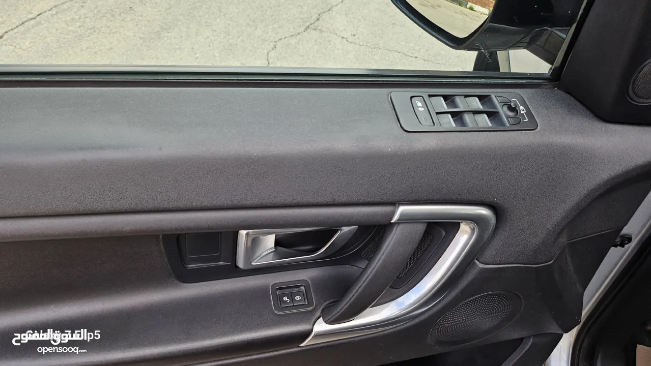 لاندروفر دسكفري مميز