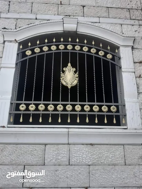 لجميع انواع ألمنيوم والحدادة ابواب مطابخ شبابيك ابجورات