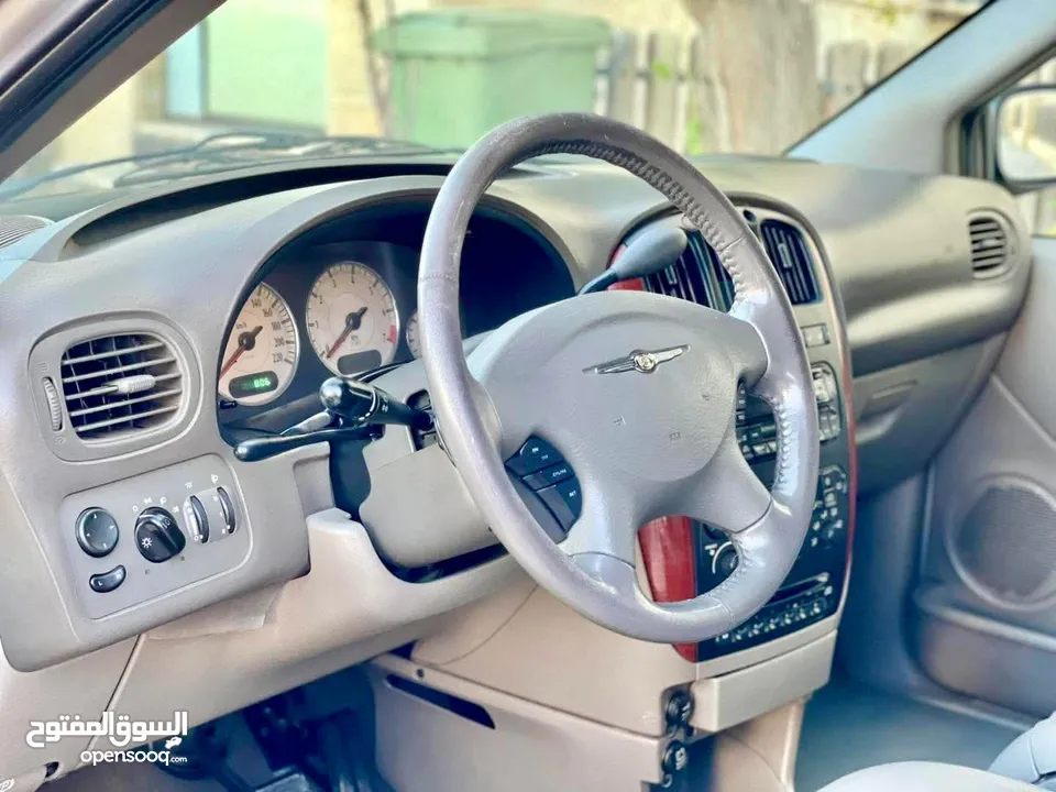كرايسلر جراند فوياجر بحالة الوكالة وارد الشركة chrysler grand voyager (2007) قابل للبدل