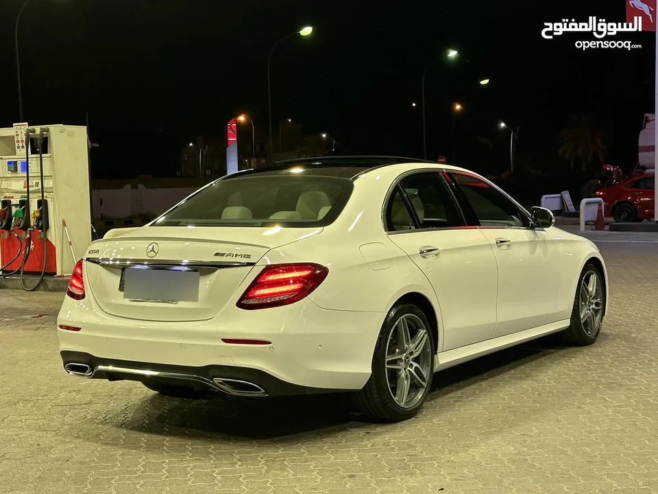 مرسيدس E300 مديل 2018 بنوراما فول ابشن داخل بيج وكاله بدون حوادث بدون غرق كلين تايتل AMG اصل