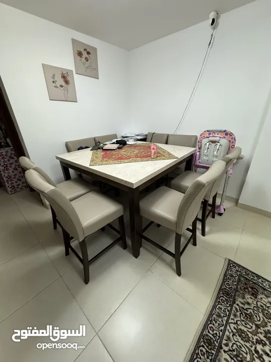 Home Center Dinning Table