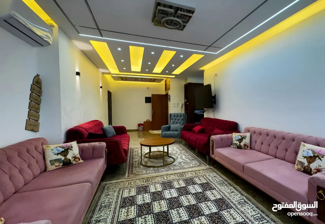 روف للايجار مفروش في اجمل مناطق رام الله والبيرة التواصل مع المالك مباشرة دون وسيط 1250 دولار