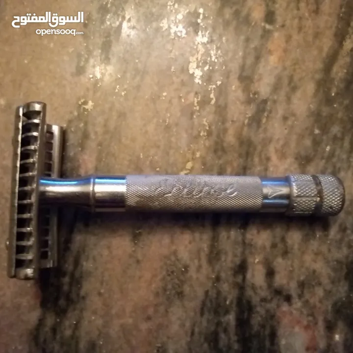 ماكنة حلاقة انجليزية من سننة 1930  ... Eclipse Red Ring DE Safety Razor