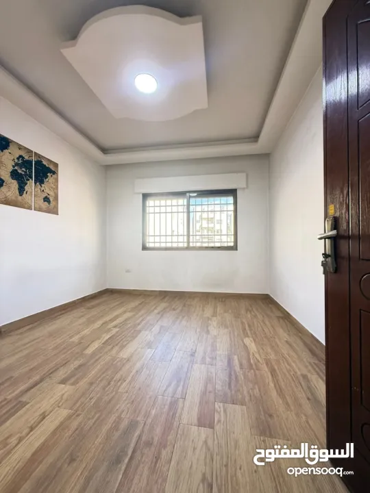 شقه مميزة للبيع في الطيرة رام الله طابق شبه ارضي