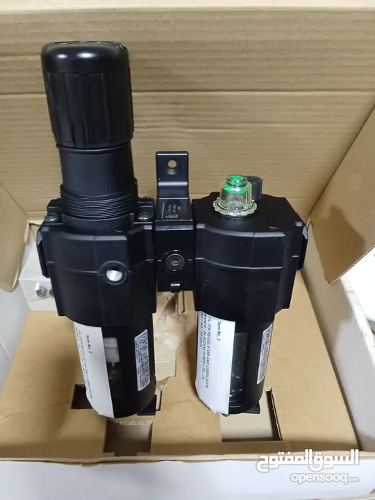 DOUBLP FILTER COPPRESSOR REGULATOR AND LUBRICATOR