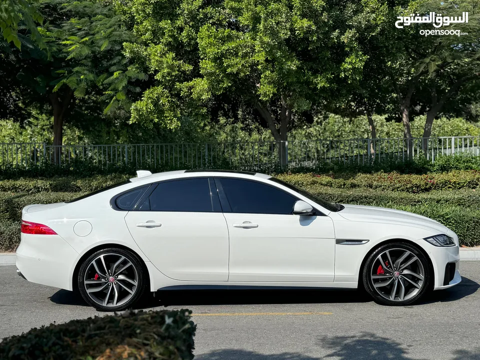 JAGUAR XF S  6 CYLINDER SUPERCHARGED 2016