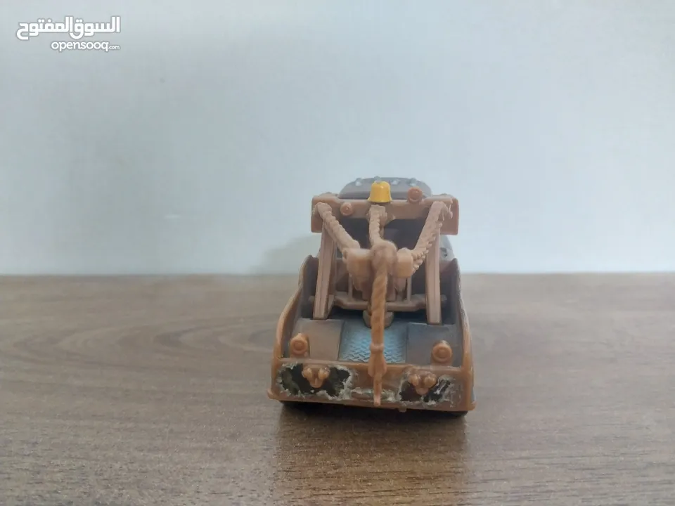 سياره مشهوره في كارتون cars+اقره الوصف