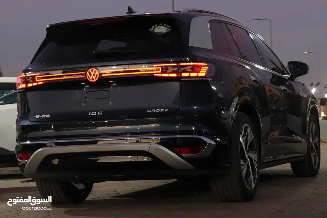 VOLKSWAGEN ID6 crozz pro 2023 used