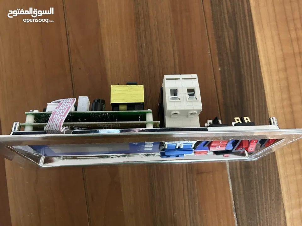 لوحة الكترونيه لفقاسة البيض