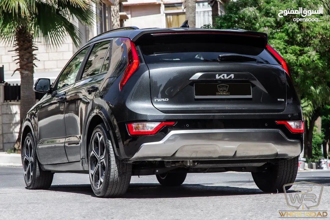 Kia Niro 2023  الشكل الجديد كليا
