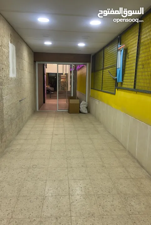 محل للبيع في وسط سوق السلطان السلطان