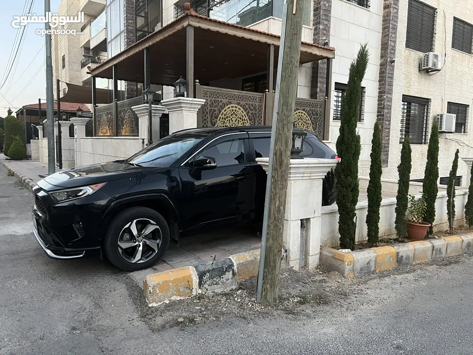 شقة مميزة ارضية تشطيب سوبر ديلوكس في أجمل احياء الياسمين خلف مستشفى الحياة