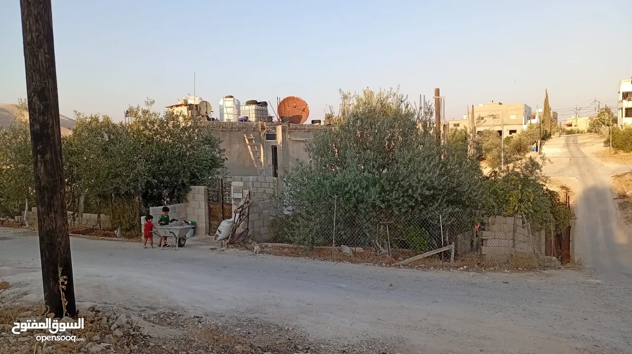 بيت مستقل طابقين