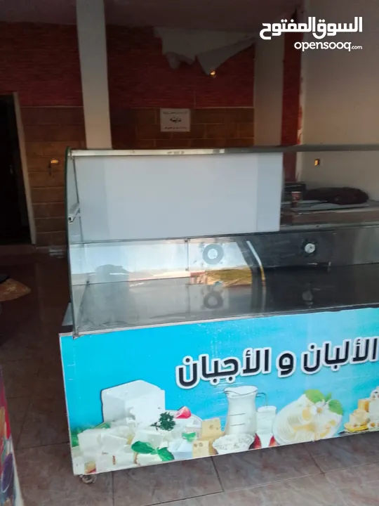 ثلاجة دلي للبيع المستعجل بسعر مغري جدا قابل للتفاوض بشيء بسيط