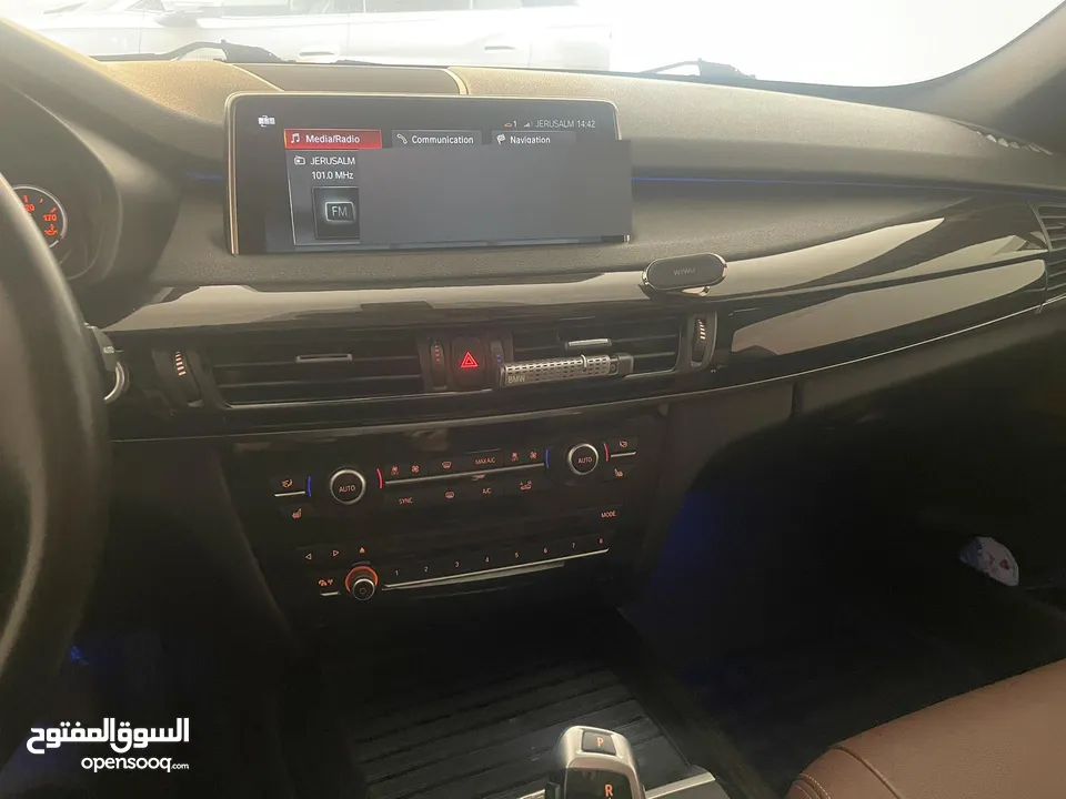 سيارة BMW X5 فل وارد الوكالة plugin