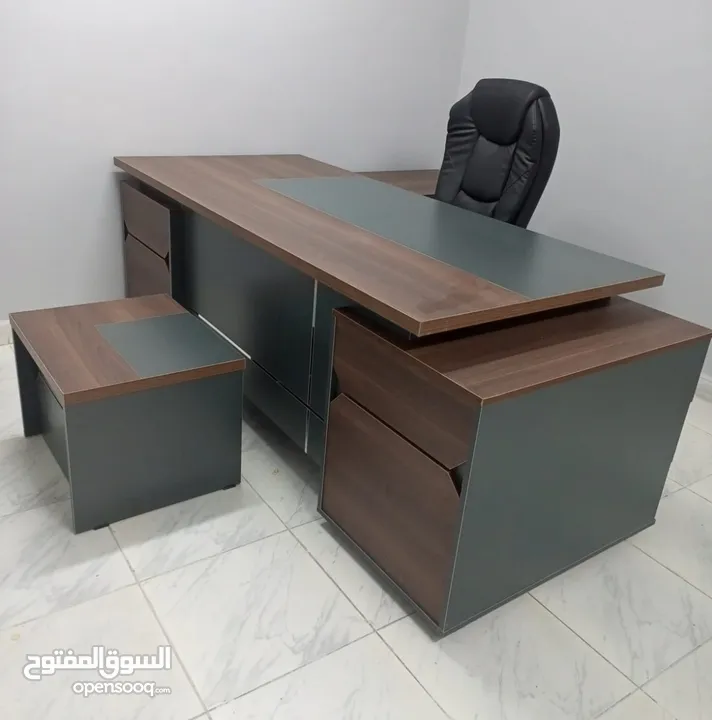 مكتب مدير مميز قياس مترين