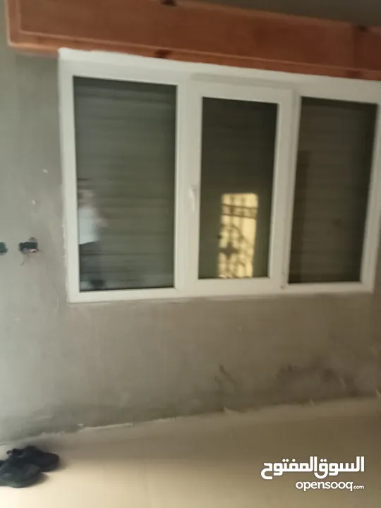 بيت 140 متر ع ارض 476 متر قوشان منفصل واجهة حجر