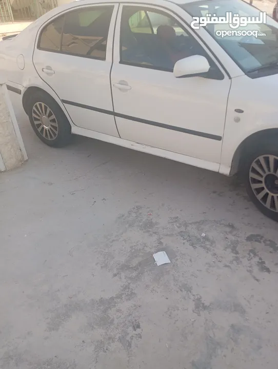 سكودا اوكتافيا موديل 2004