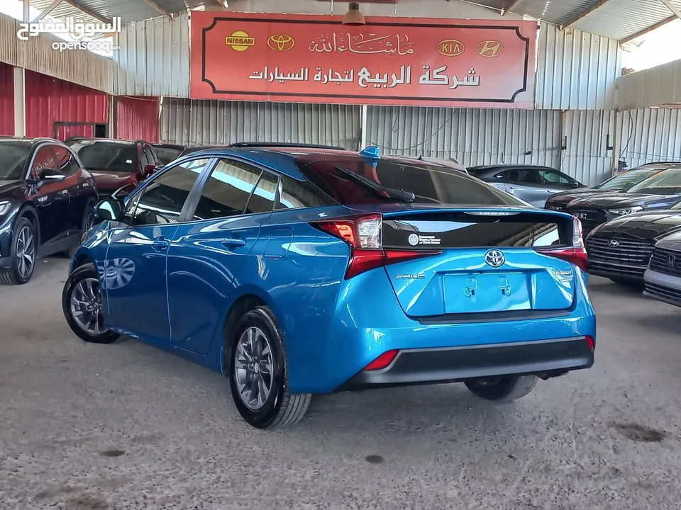 TOYOTA PRIUS HYBRID LIMITED 2022(تويوتا بريوس ليمتيد هايبرد 2022 )