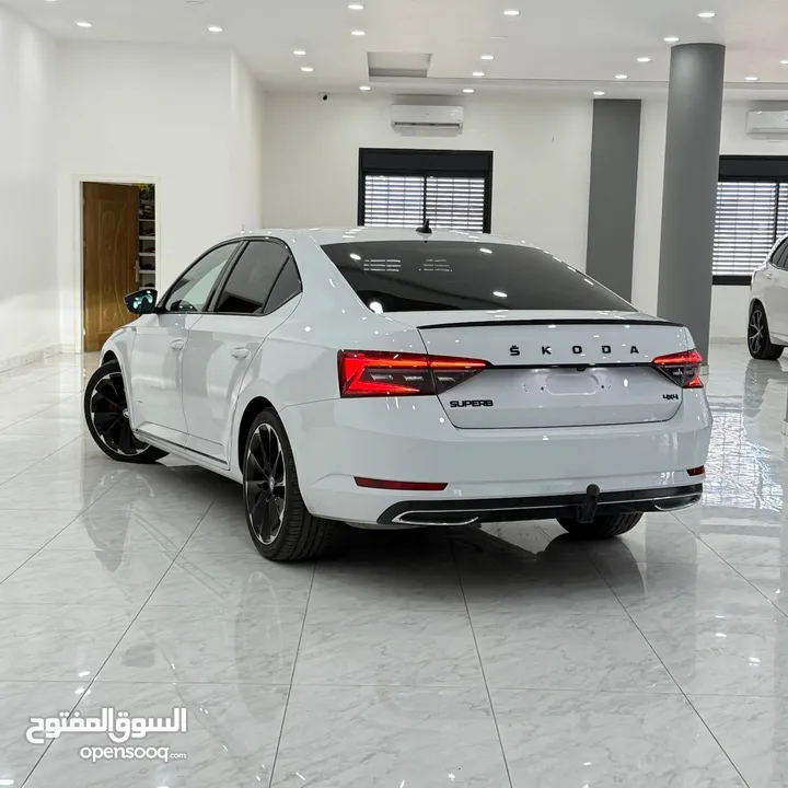 SKODA SUPER B SPORT LINE FACE LIFT