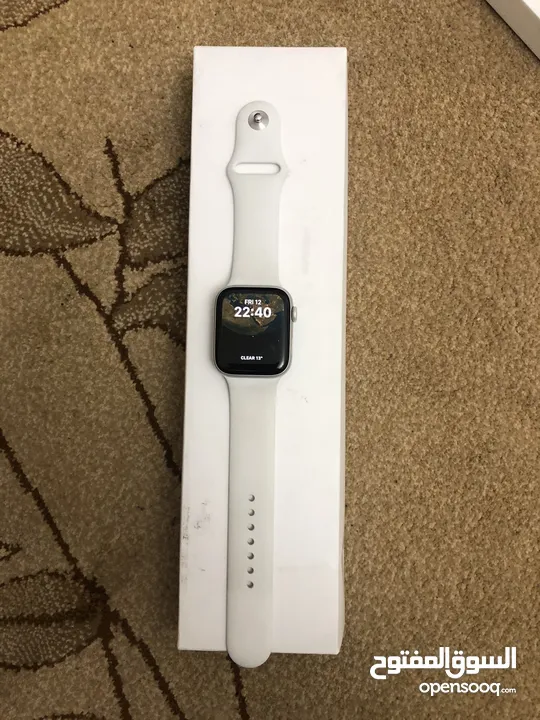 ساعة ابل الجيل السادس Apple Watch 6 series