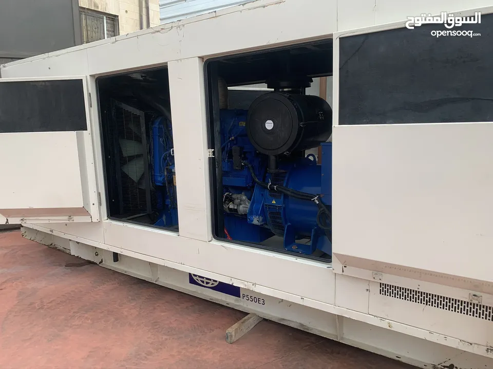 مولد كهرباء 550 KVA بيركنز برطاني اصلي